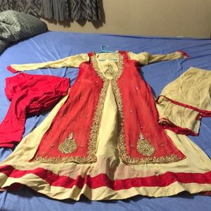 Pakistani/Indian Suit